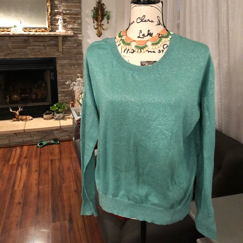 Mossimo women’s sweater crew & scoop necks.